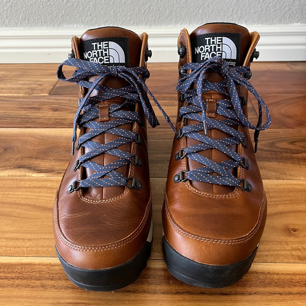 The North Face Men’s Back to Berkeley IV leather waterproof boots size 11